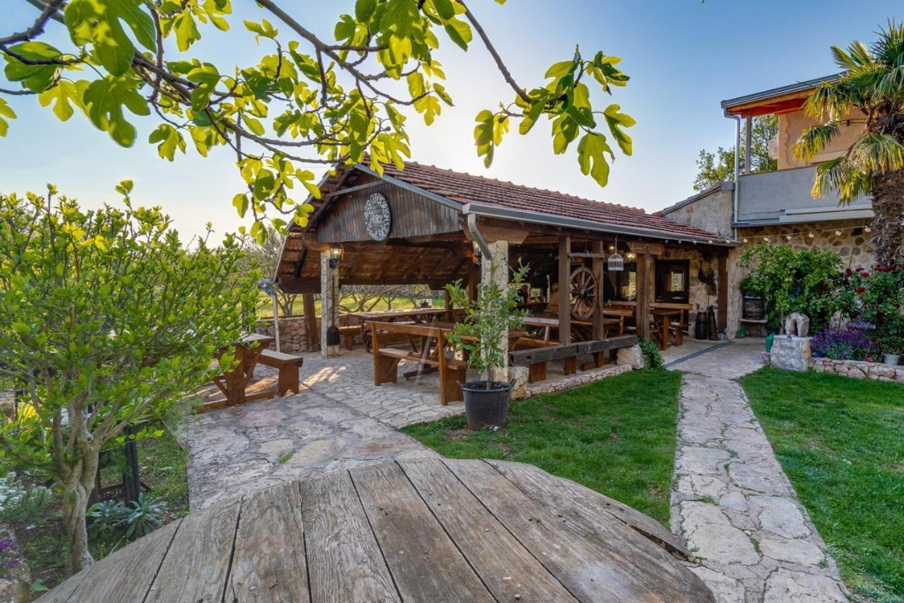 New! Promina Luxury Villa With 72Sqm Heated Pool, Jacuzzi, Infrared Sauna, Tennis Court, Media Room Bogatić Esterno foto